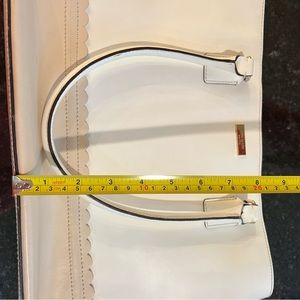 Kate Spade Large white and tan scalloped tote bag —fits laptop
